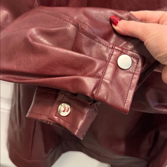 These Three Boutique Marleigh Faux Leather Jacket Cherry Small SOLD OUT - Picture 12 of 13